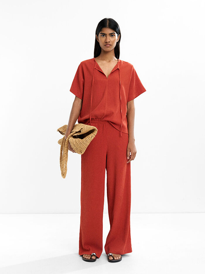 Elastik Bel Yapılı Dokulu Pantolon