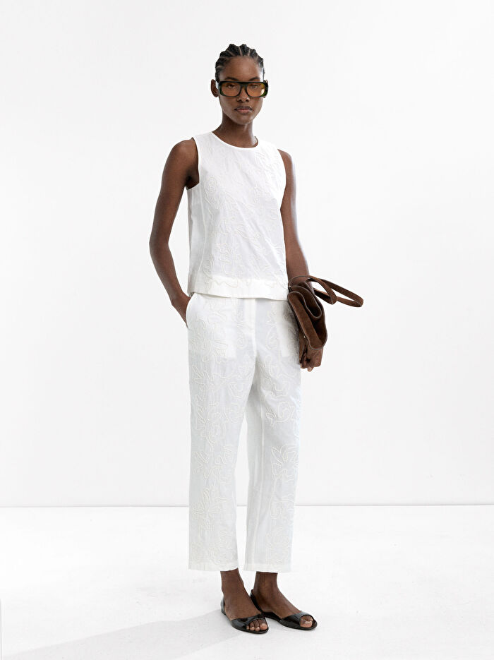 %100 Pamuk Nakışlı Üst