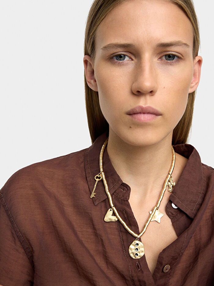 Gold Charm'lı Kolye