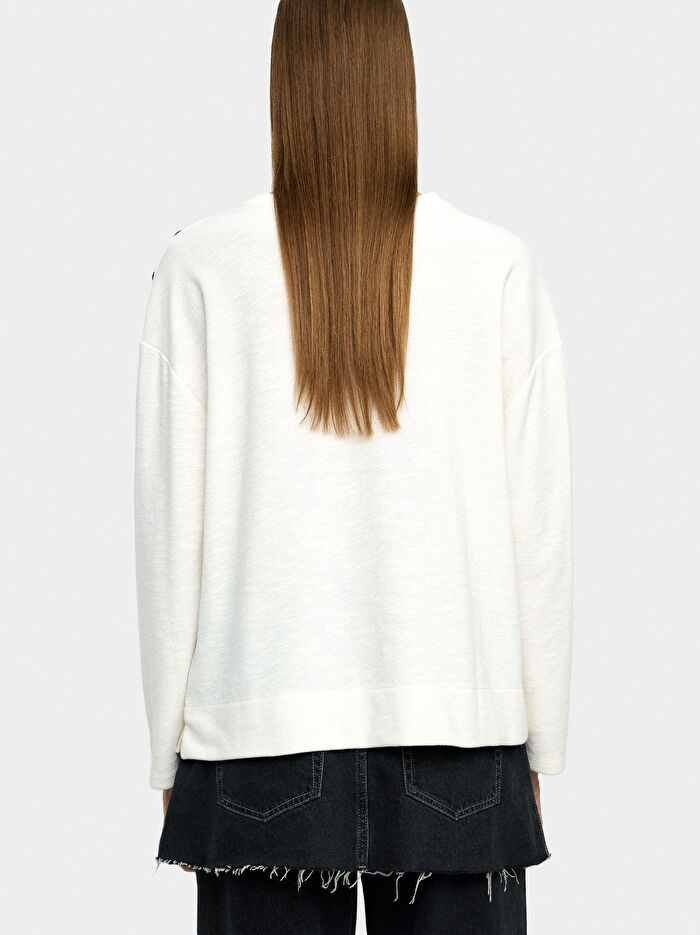 Düğme Detaylı Uzun Kollu Kazak