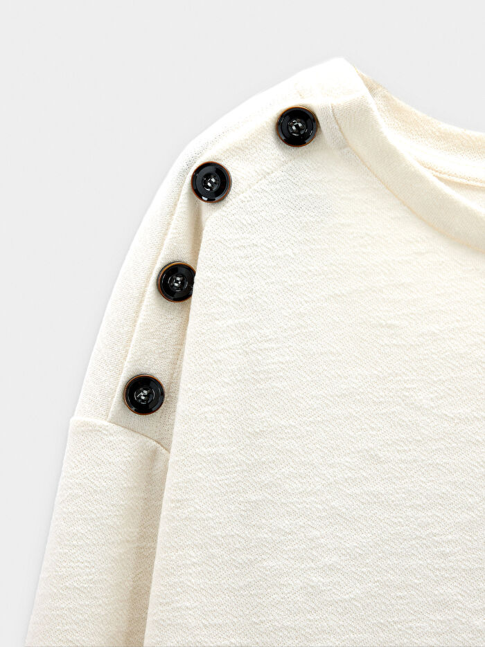 Düğme Detaylı Uzun Kollu Kazak