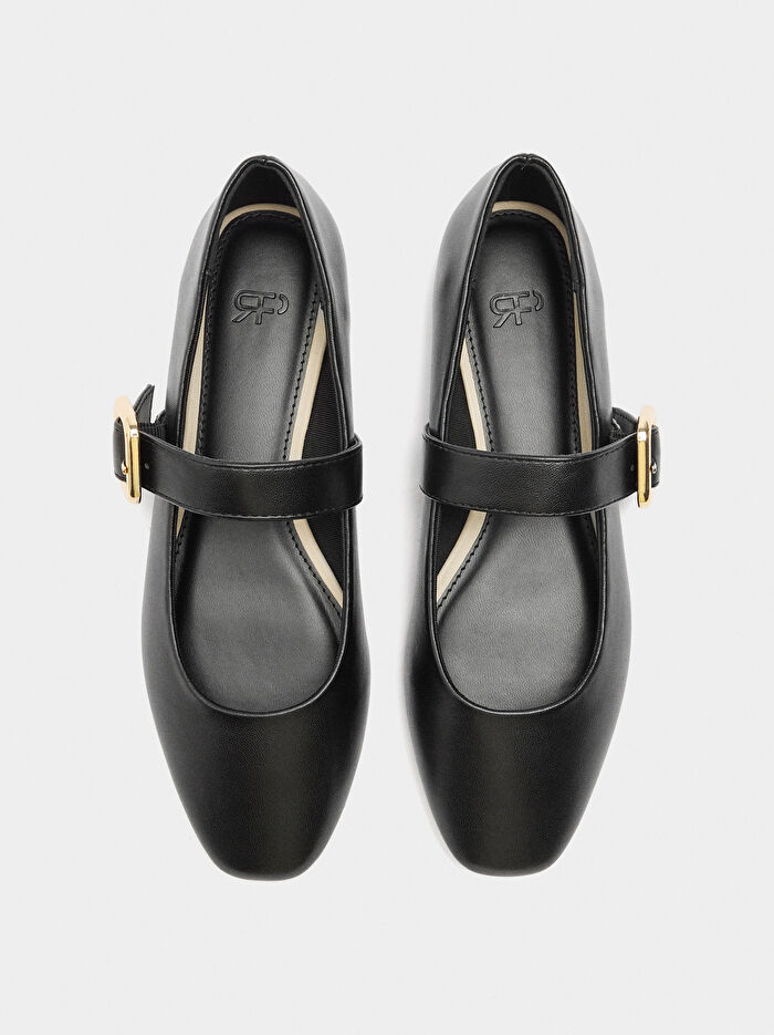 Bantlı ve Kare Tokalı Babet