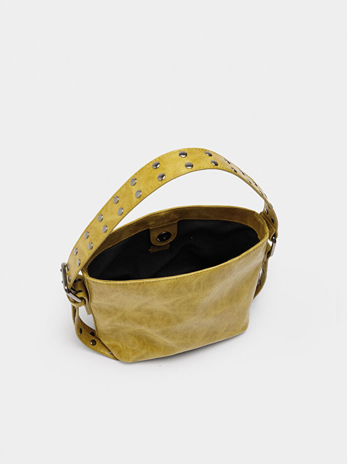 Zımba Detaylı Bucket Çanta