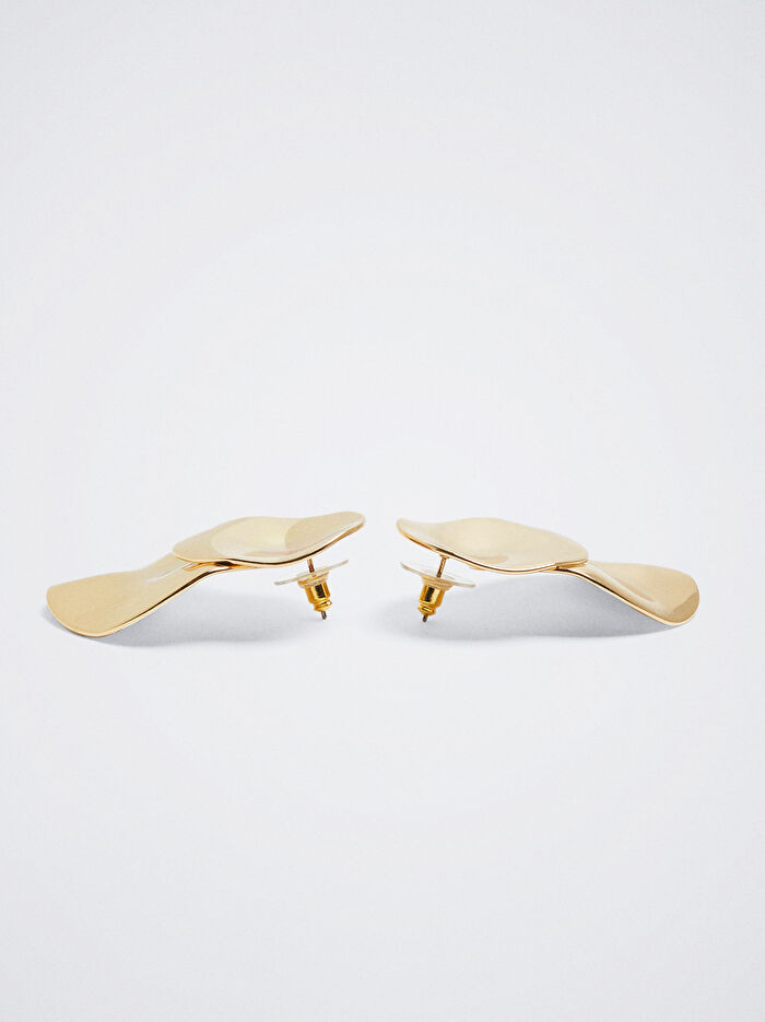 Gold Sallantılı Uzun Küpe