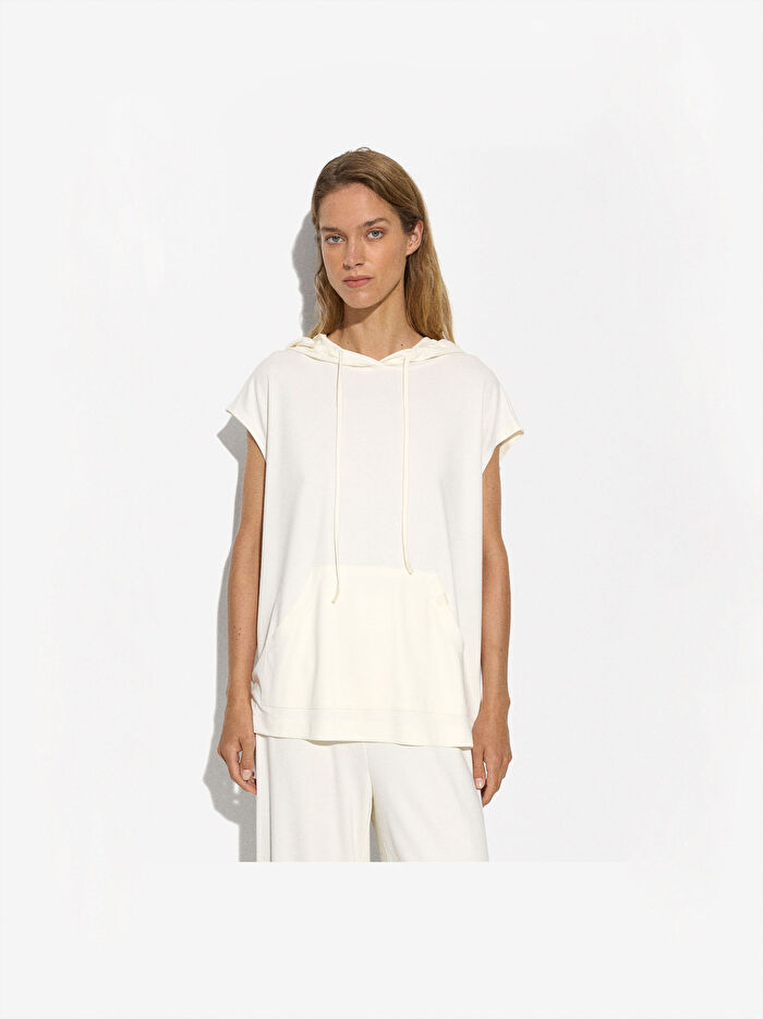 Kapüşonlu Kolsuz T-Shirt