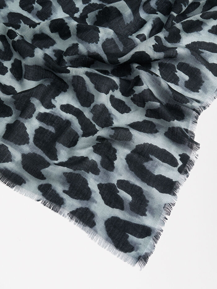 Leopar Desenli Şal