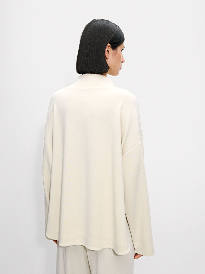 Yüksek Yaka Modal Kumaş Sweatshirt