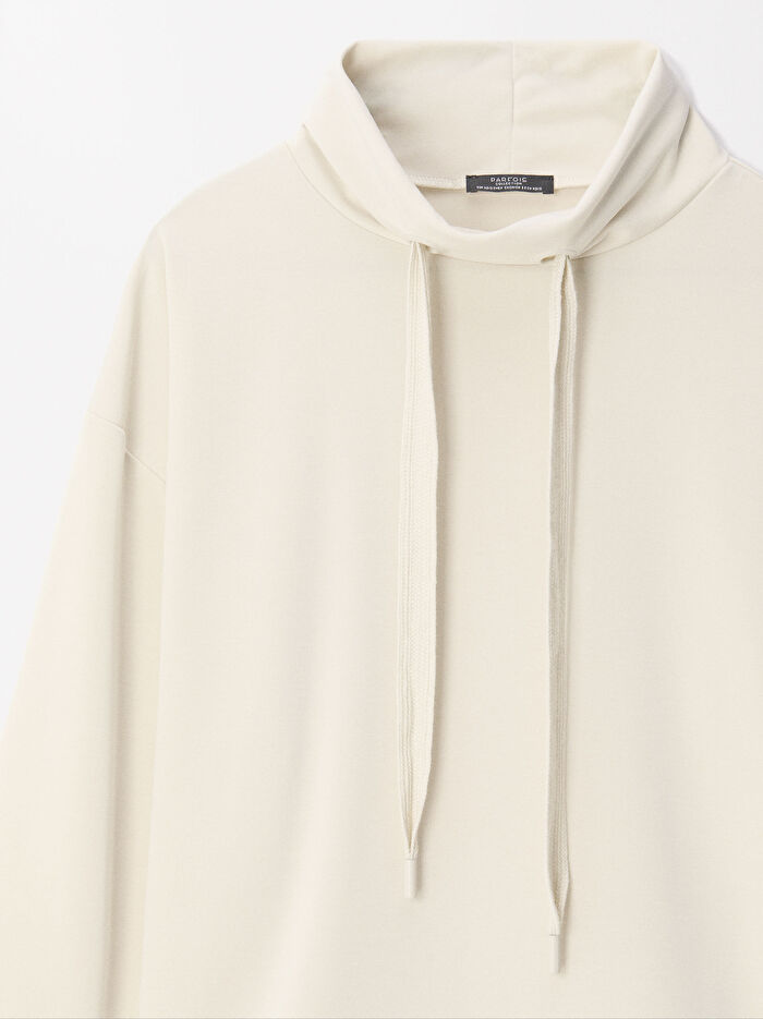 Yüksek Yaka Modal Kumaş Sweatshirt