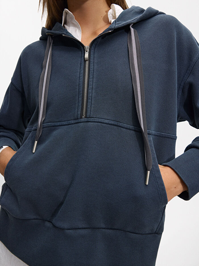 Fermuarlı Kapüşonlu Hoodie