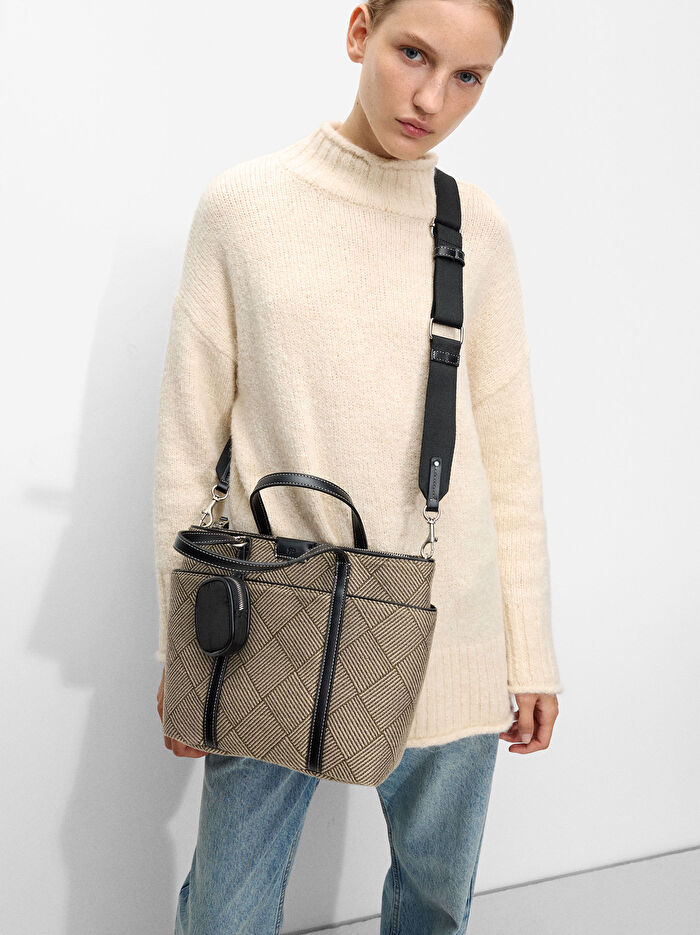 Charm'lı Tote Çanta