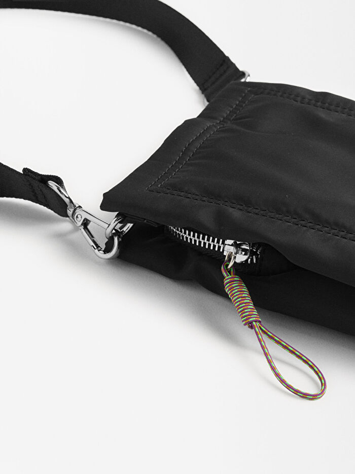 Teknik Kumaş Çapraz Askılı Çanta