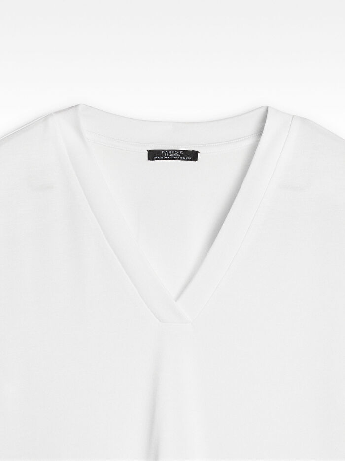 V-Yaka Basic T-shirt