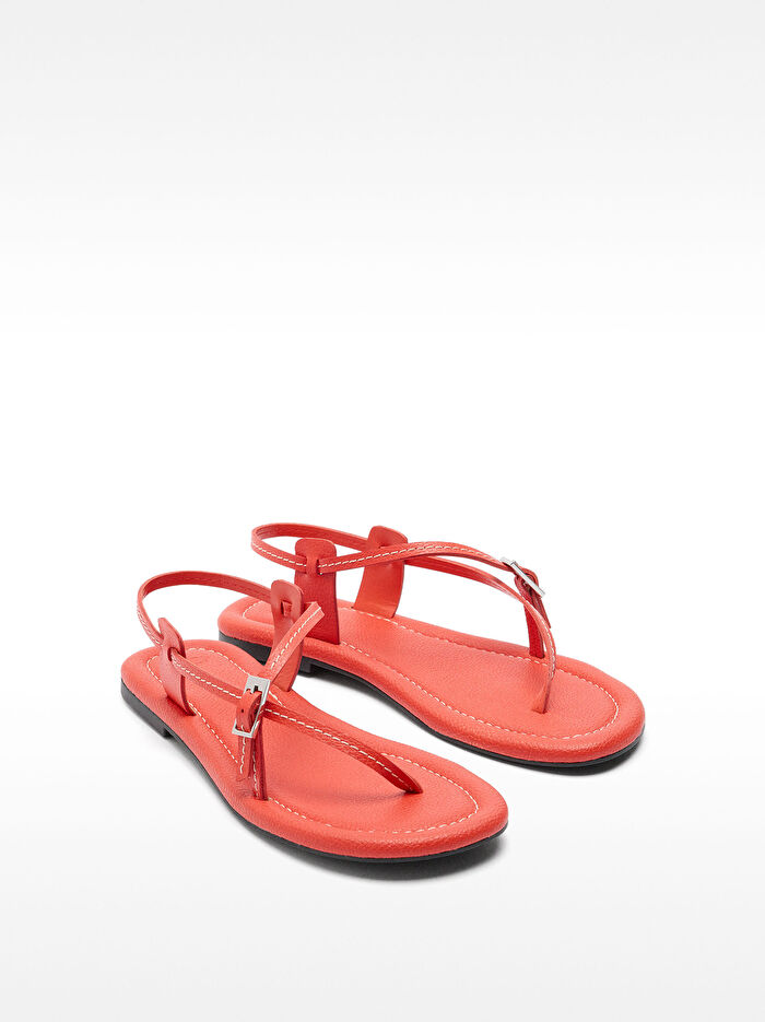 İnce Bantlı Düz ​​Deri Sandalet