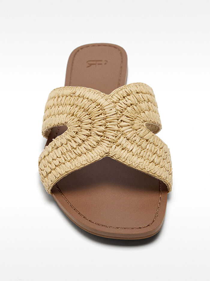 Hasır Efektli Düz Sandalet