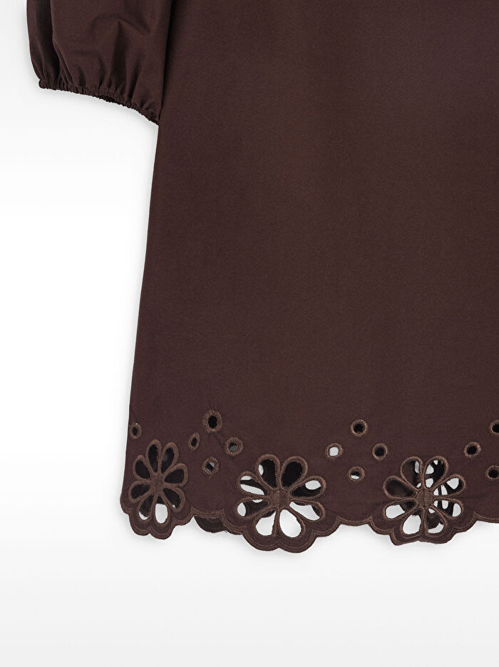 Nakış İşlemeli Kısa Elbise %100 Pamuk