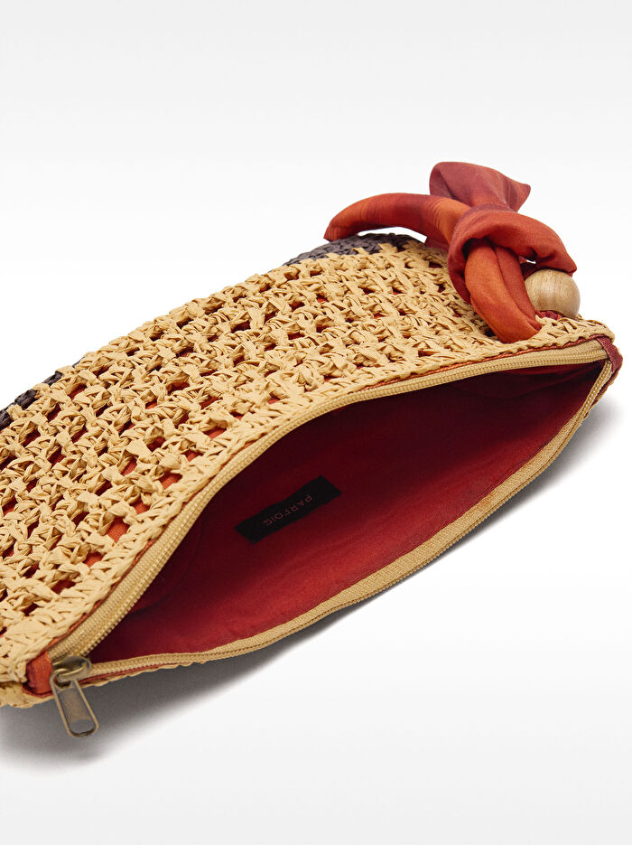 Hasır Efektli Charmlı El Çantası