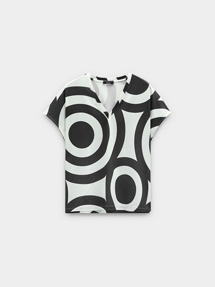 Desenli V Yakalı T-Shirt