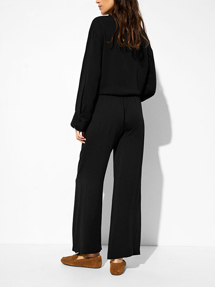 Elastik Bel Bantlı Bol Kesim Pantolon