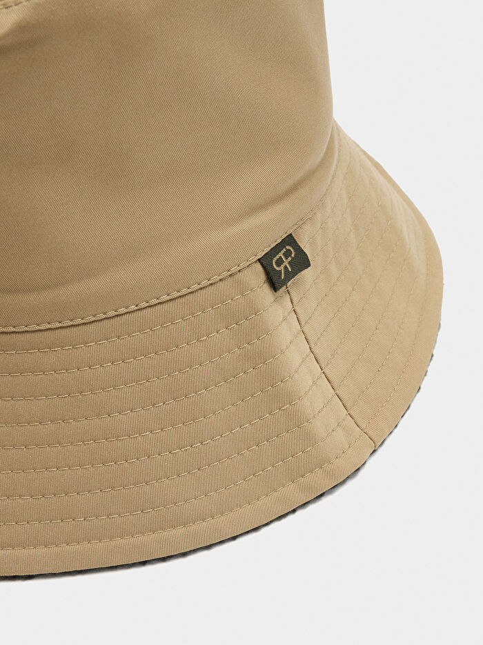 Çift Taraflı Kullanılabilen Bucket Şapka