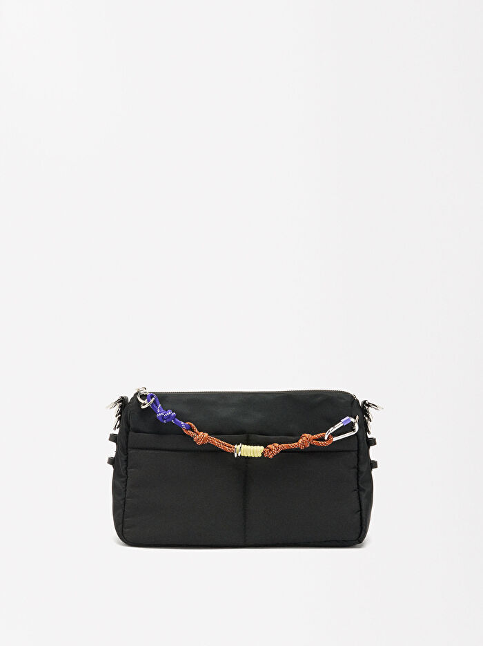 Charm'lı Teknik Kumaş Çapraz Çanta