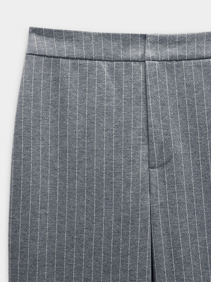 İnce Çizgili Pantolon