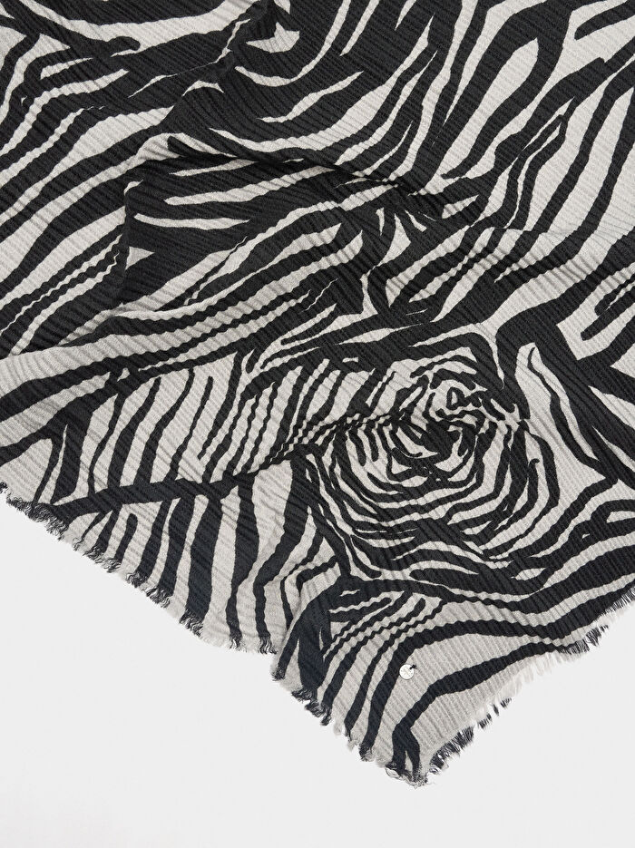 Dokulu Desenli Şal