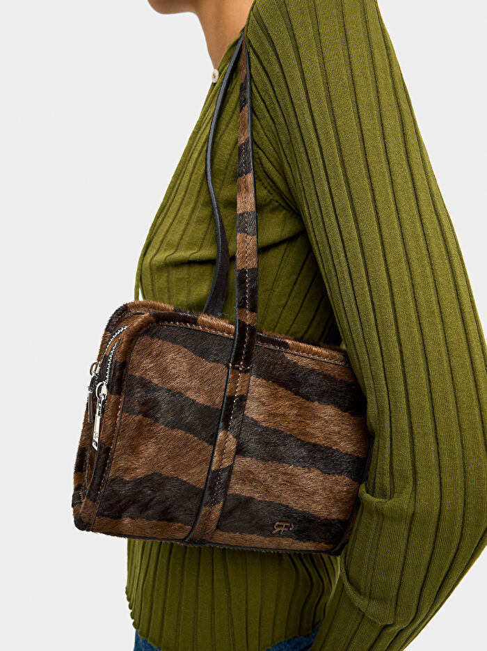 Hayvan Desenli Deri Bowling Çantası