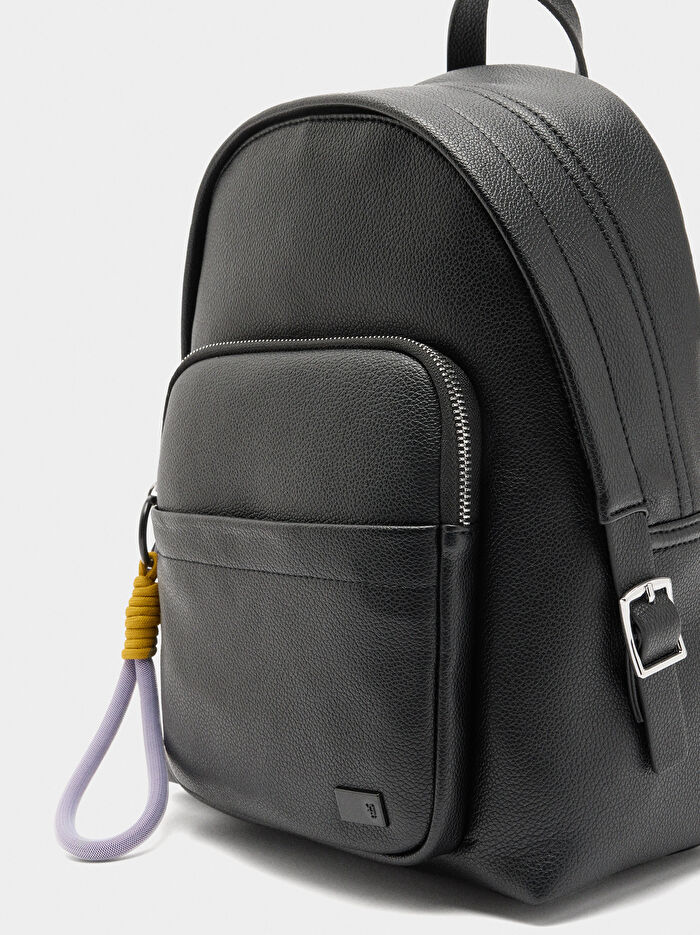 Charm'lı Basic Sırt Çantası