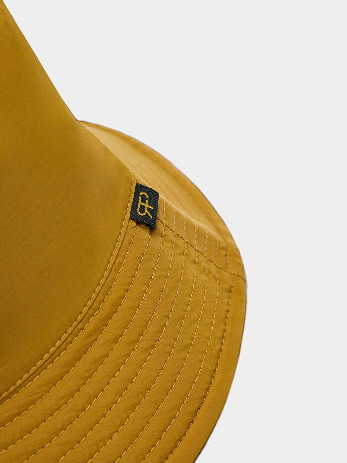 Çift Taraflı Kullanılabilen Bucket Şapka