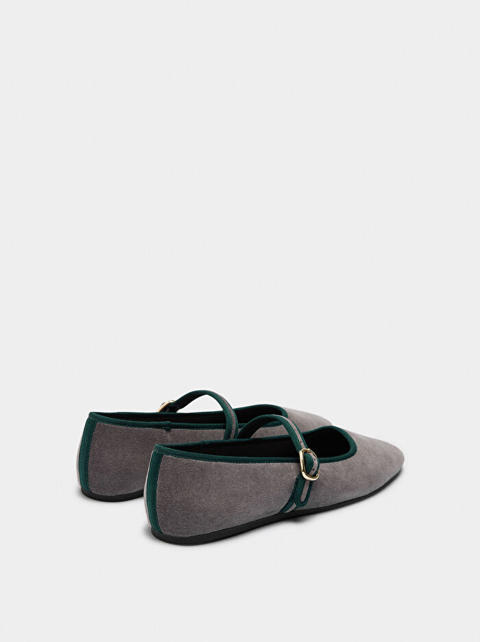 Kontrastlı Düz Babet