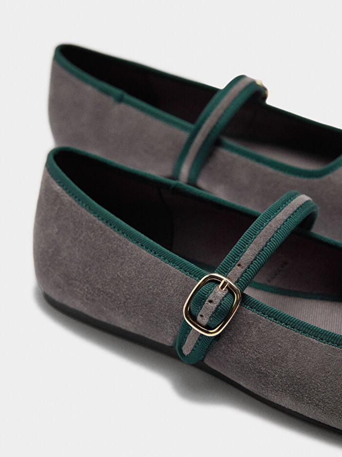 Kontrastlı Düz Babet