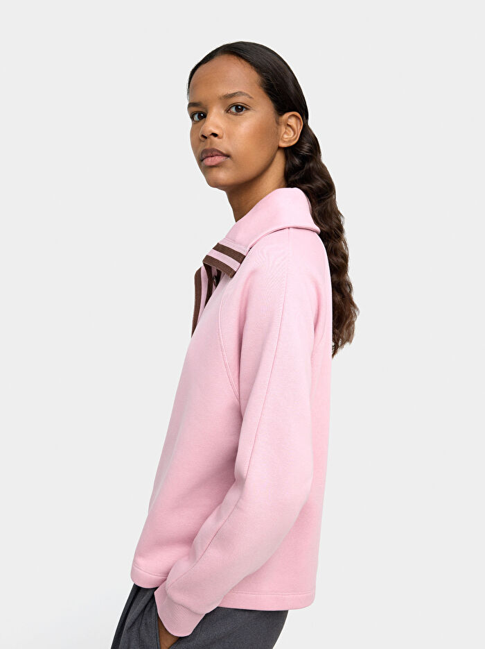 Polo Yakalı ve Çizgili Sweatshirt