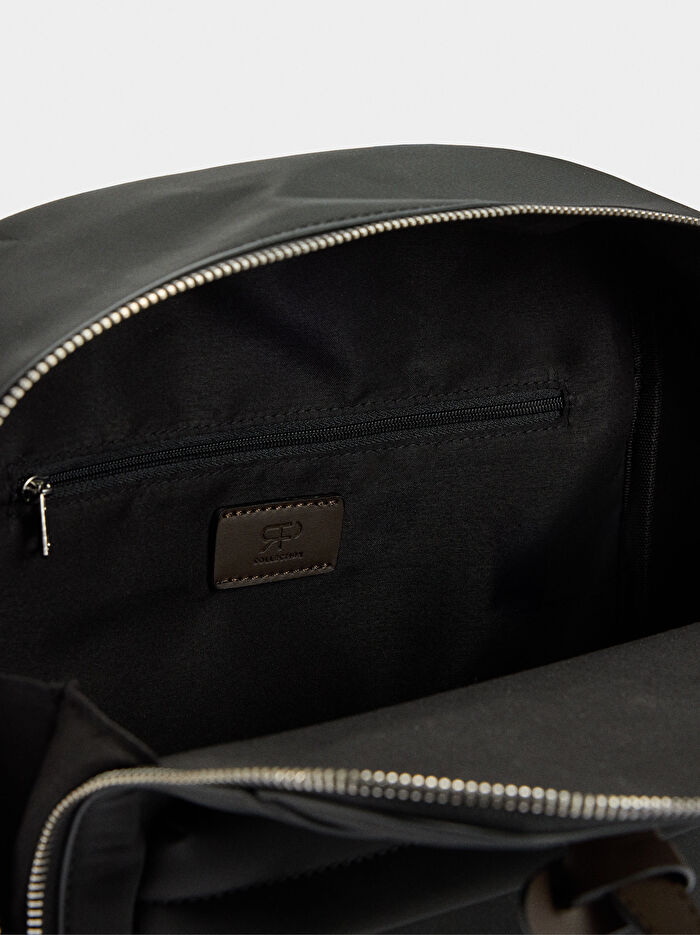 Teknik Kumaş Sırt Çantası