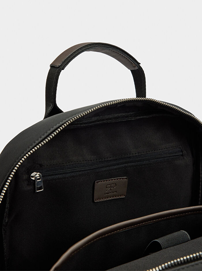 Teknik Kumaş 13 İnç Laptop Sırt Çantası