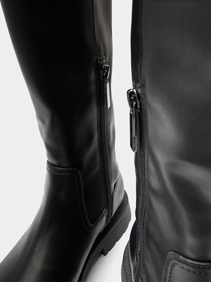 Kısa Topuklu Uzun Çizme