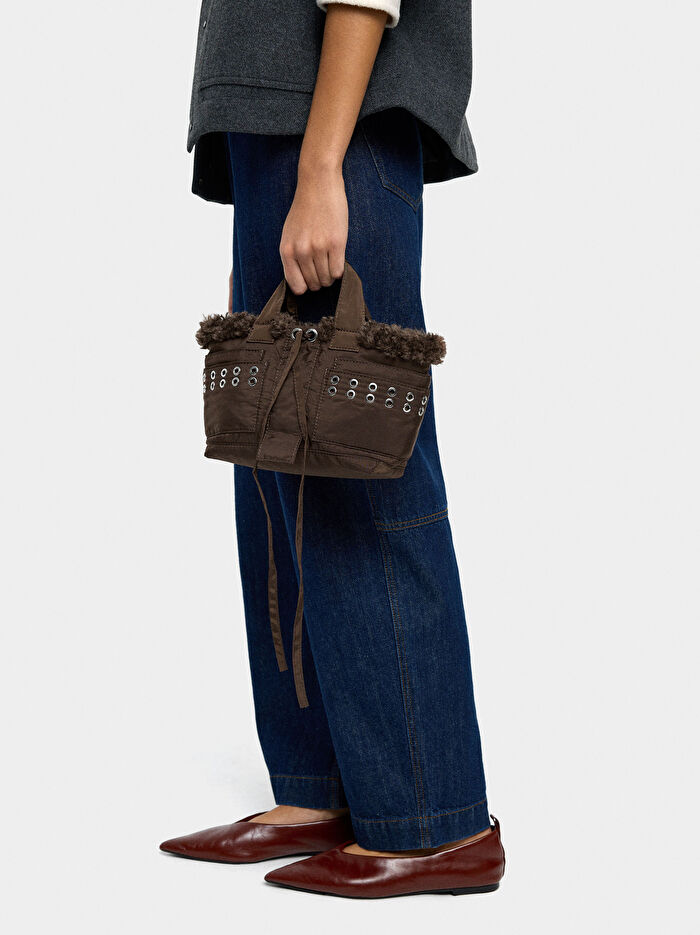 Kürk Efektli Teknik Kumaş Tote Çanta