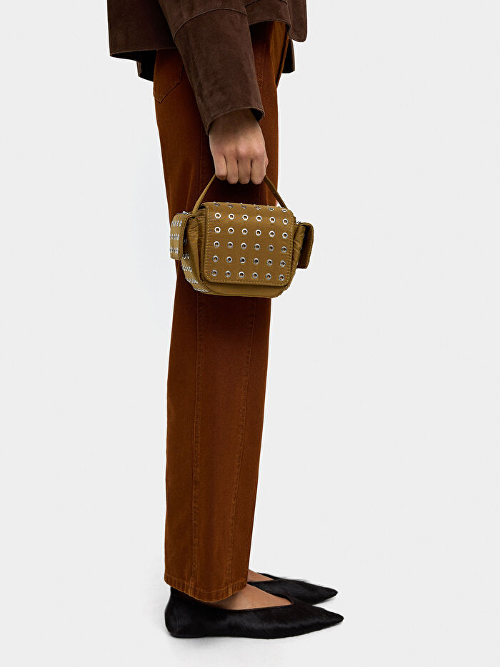 Zımba Detaylı Teknik Kumaş Çapraz Çanta