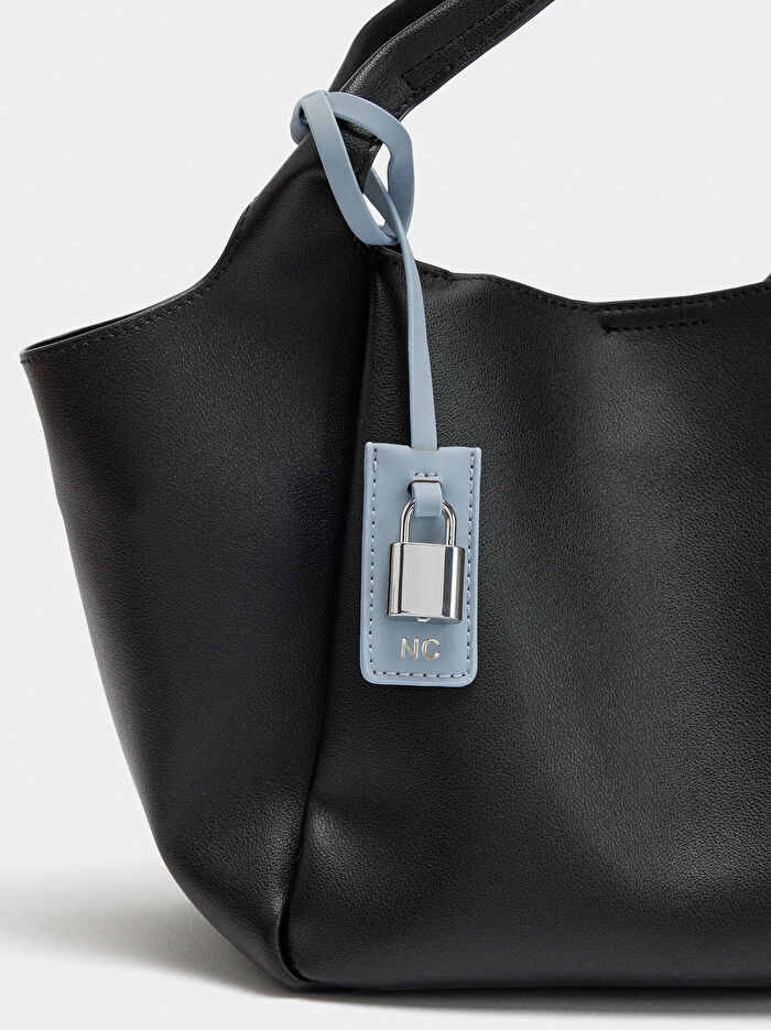 Çıkarılabilir Charm'lı Tote Çanta