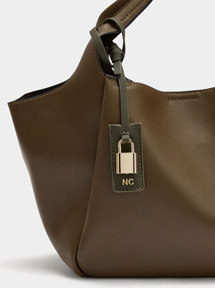 Charm'lı Tote Çanta