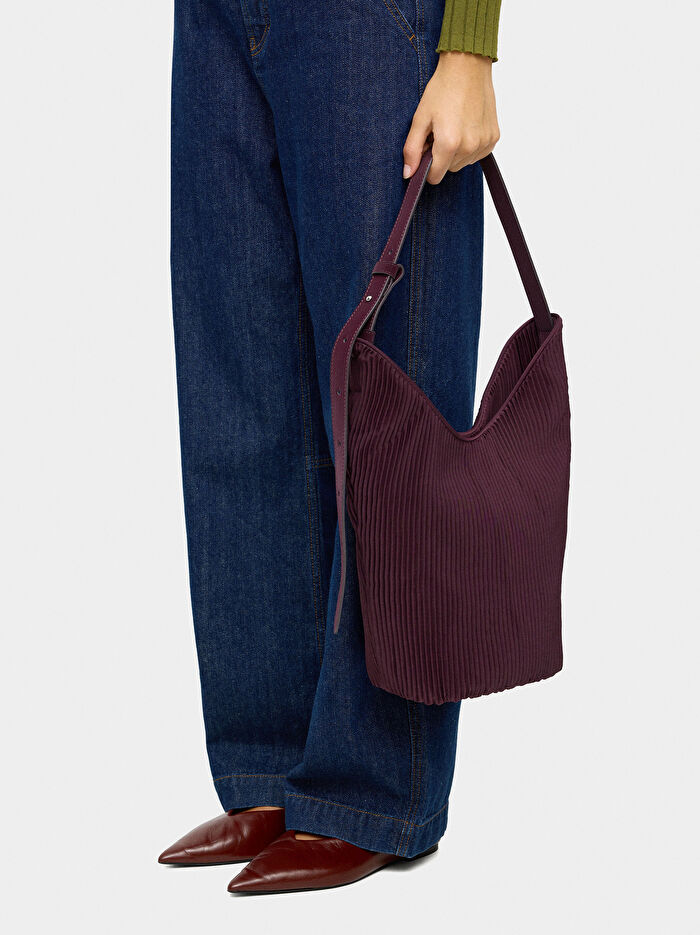 İç Cepli Teknik Kumaş Omuz Çantası