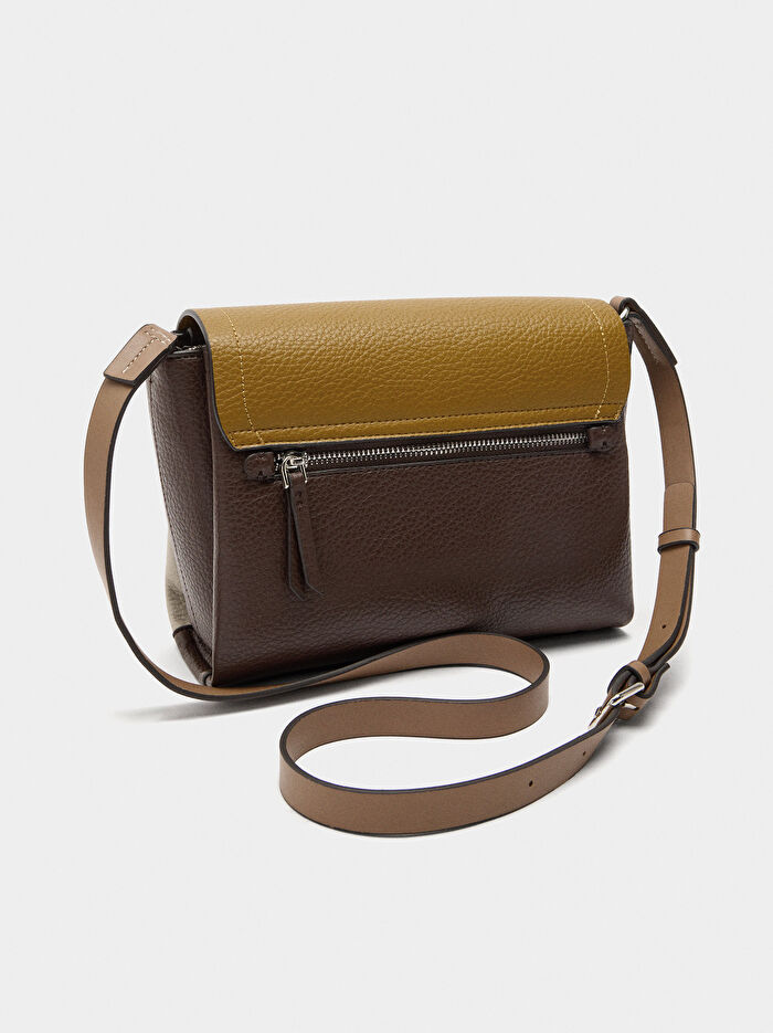 Renkli Kapaklı Çapraz Askılı Çanta