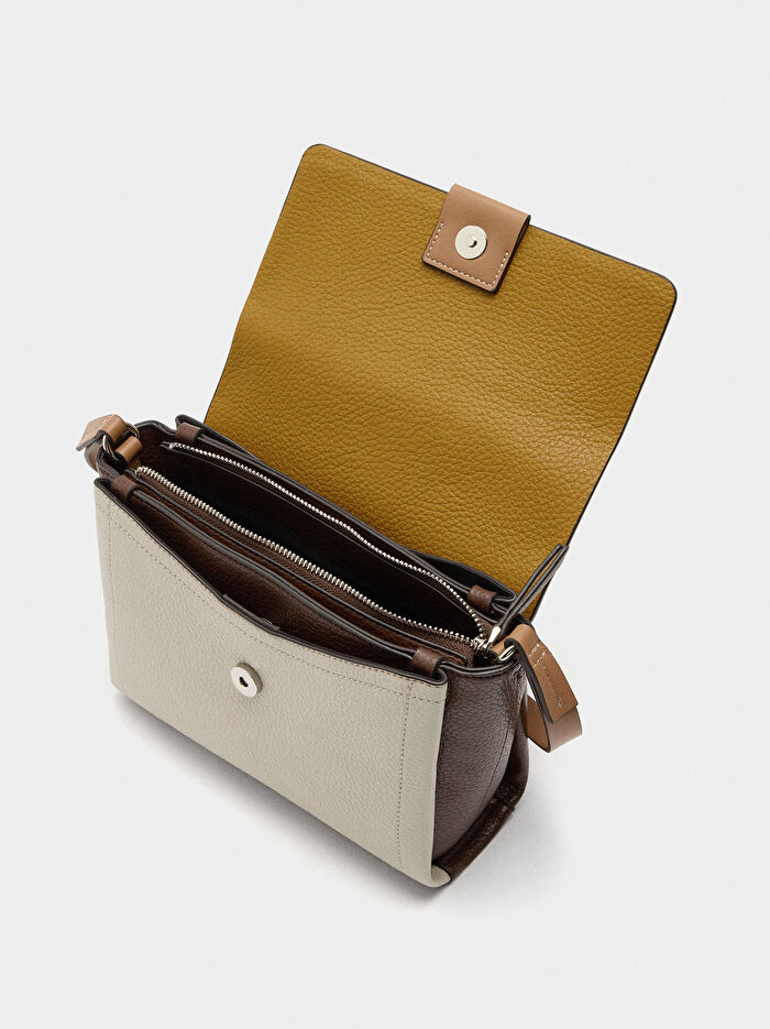 Renkli Kapaklı Çapraz Askılı Çanta