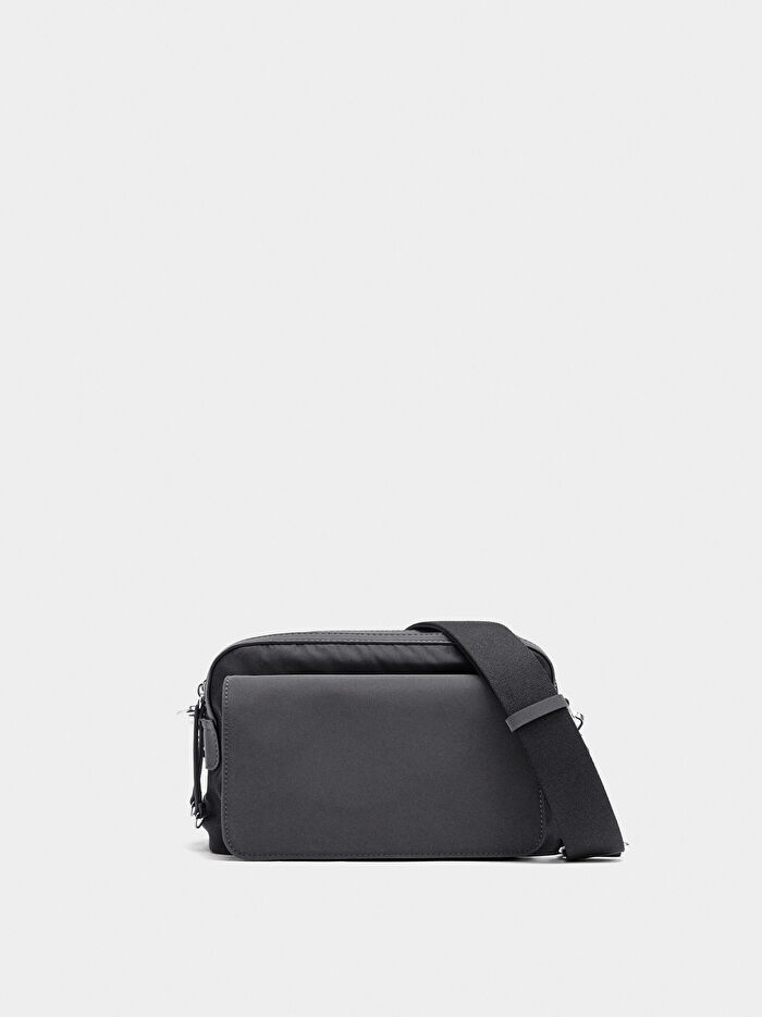 Kapaklı Teknik Kumaş Çapraz Askılı Çanta