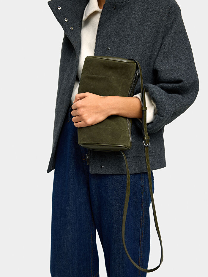 Deri Detaylı Çapraz Askılı Çanta