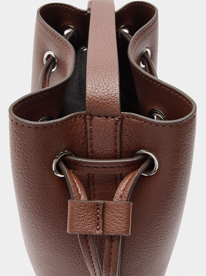 Kordonlu Çapraz Çanta