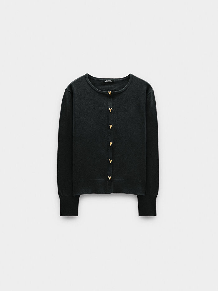 Kalp Düğmeli Örme Hırka