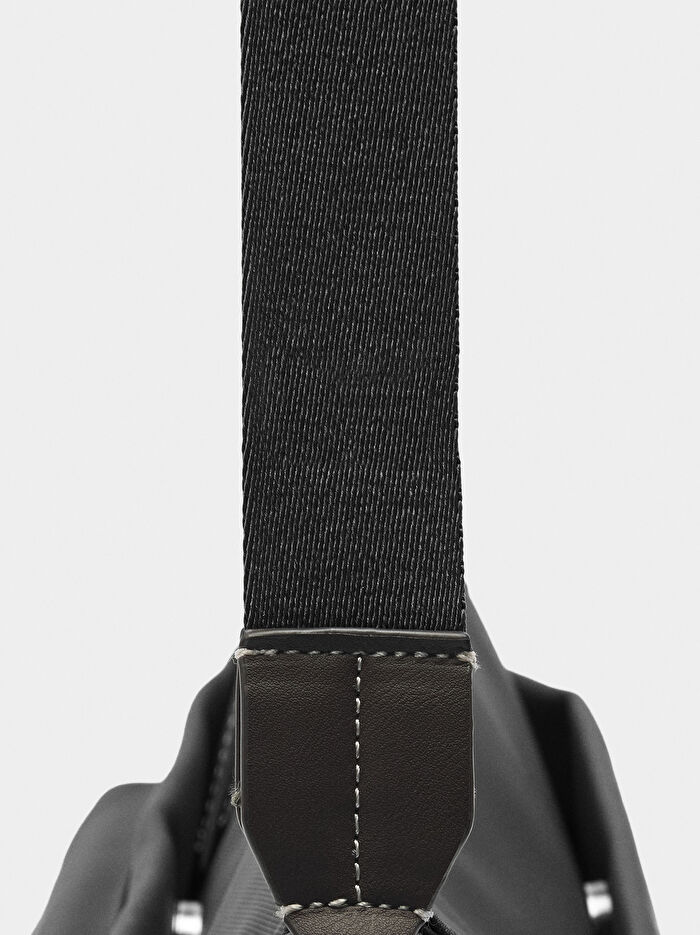 Teknik Kumaş Efektli Omuz Çantası