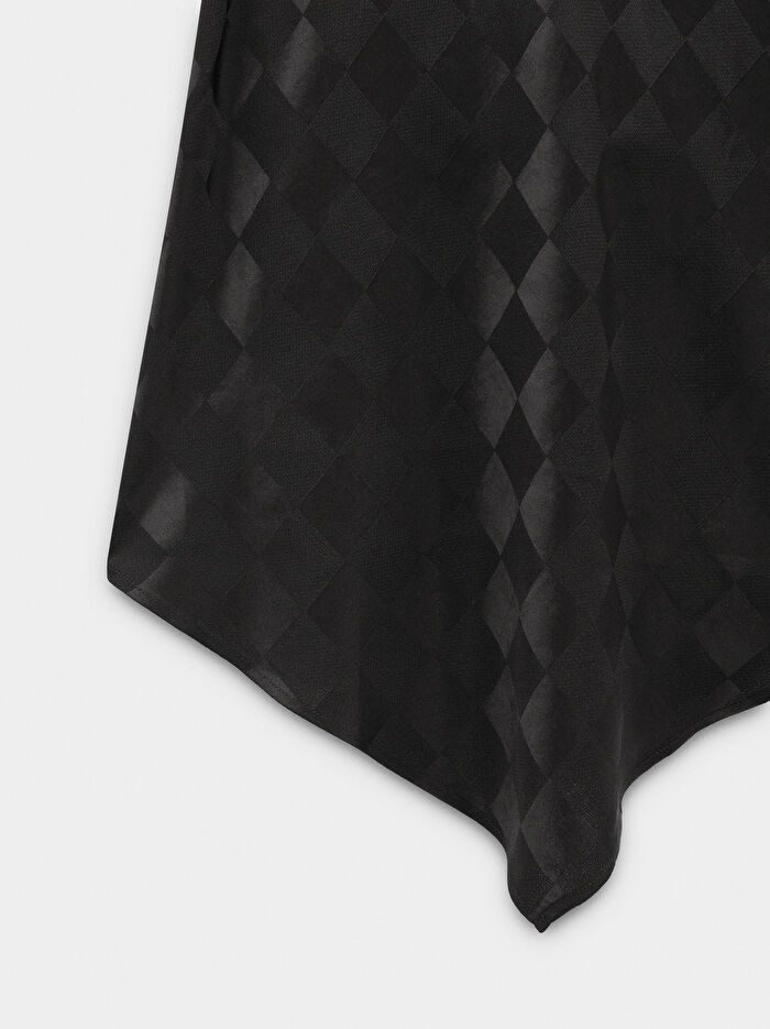 Saten Elmas Şekilli Üst