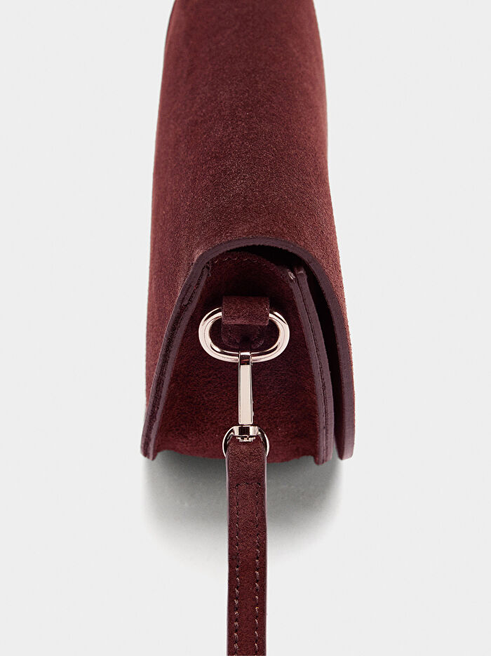 Kapaklı Süet Çapraz Askılı Çanta