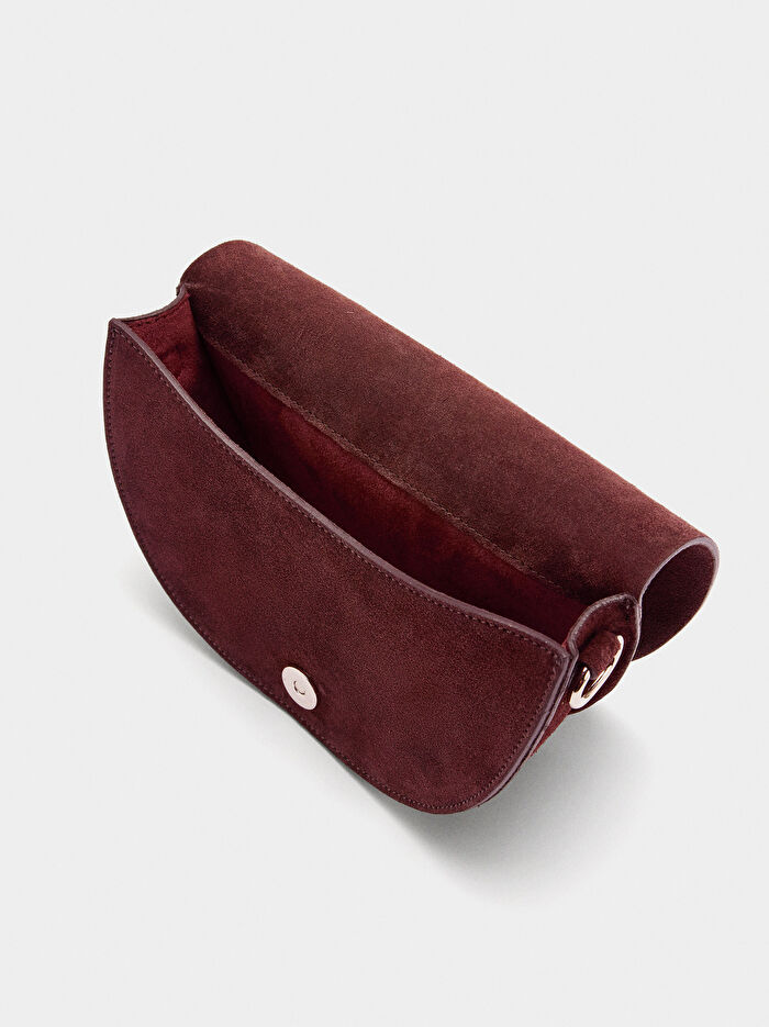 Kapaklı Süet Çapraz Askılı Çanta